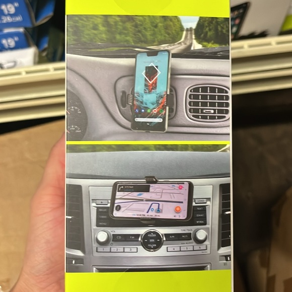 Phone mount for car - Picture 2 of 5